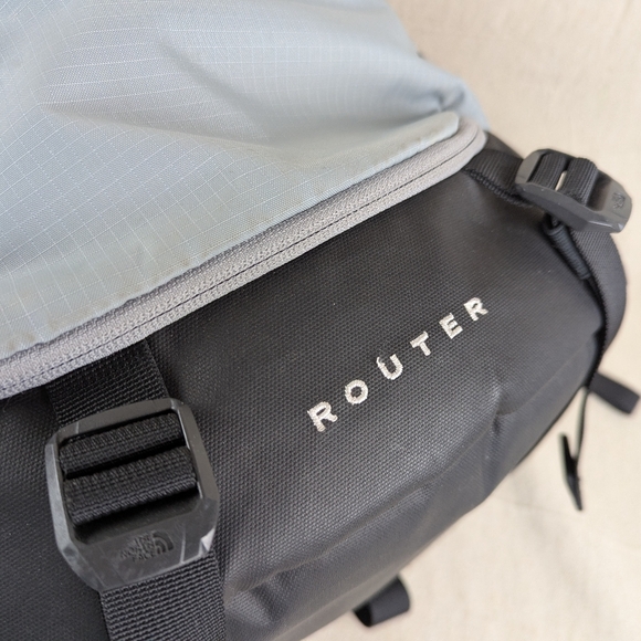 The North Face Router Backpack Gray White - Picture 8 of 11